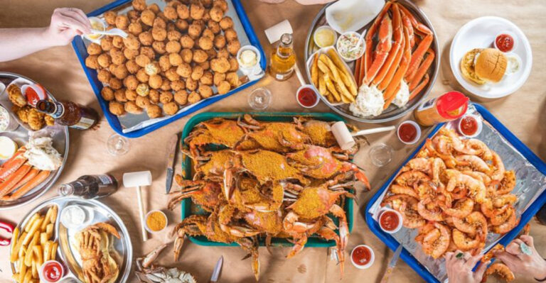 7 Unassuming Virginia Seafood Shacks That Totally Blow Away The Fancy Spots