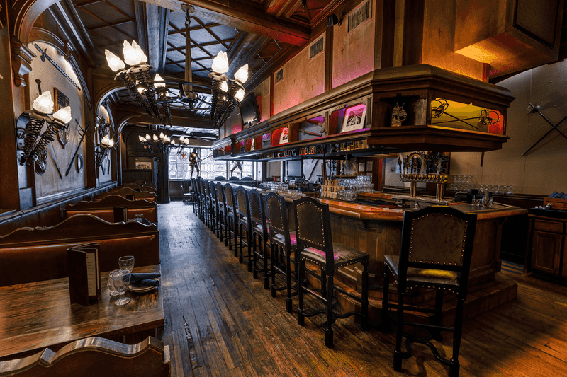 Mader's Restaurant (Milwaukee)