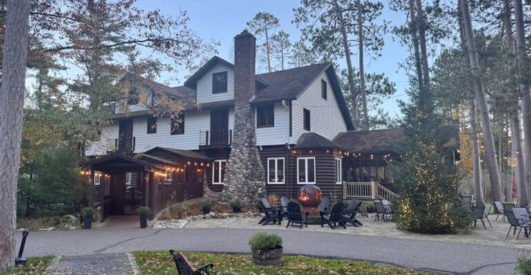 9 Beautiful Forest Restaurants In Wisconsin That Feel Like A Hidden Escape