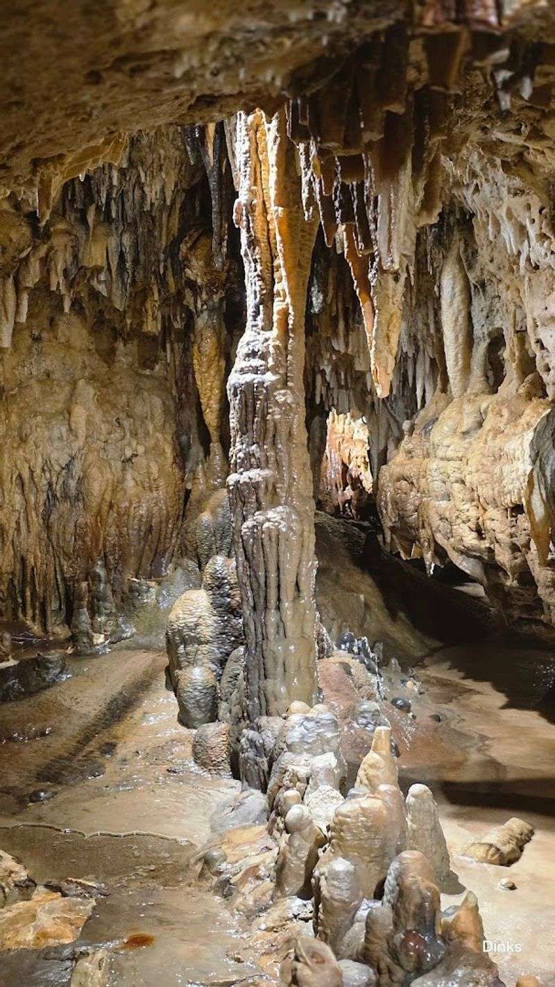 Cave Of The Mounds