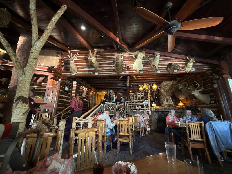 Ishnala Supper Club (Lake Delton)