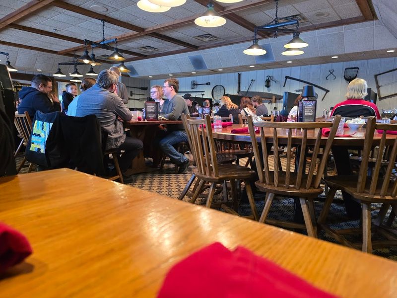 A Legendary Sunday Brunch That Draws Huge Crowds