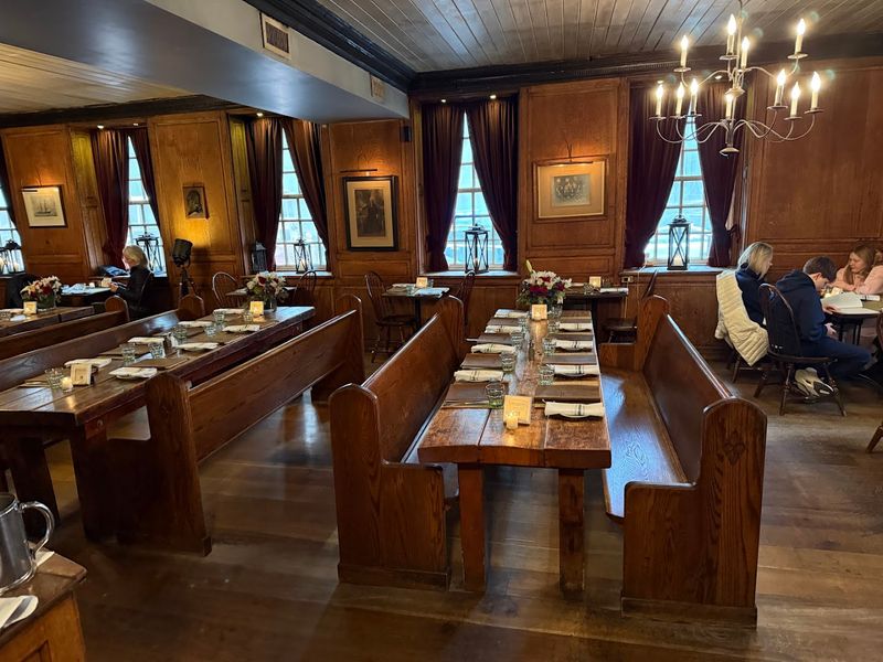 Fraunces Tavern And Its Revolutionary War Connections