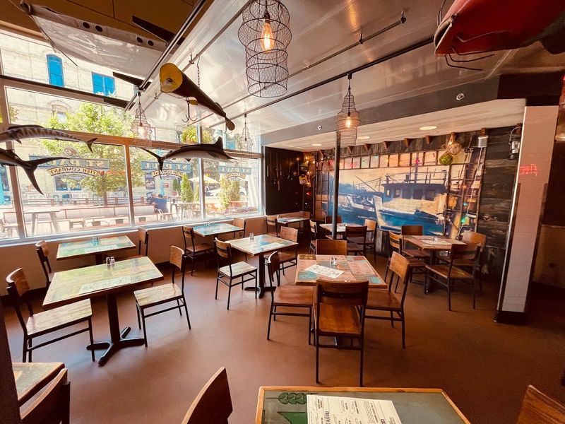 A Market Hall Setting That Makes Every Visit Feel Energetic