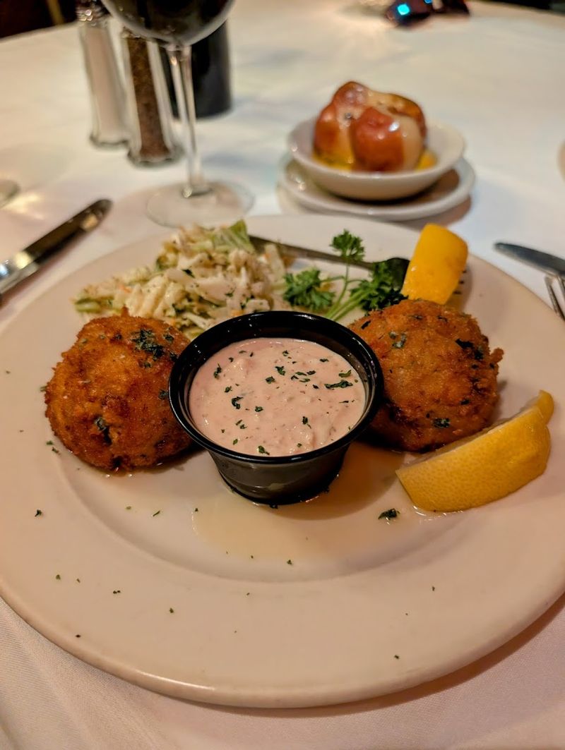 The Fried Chicken And Other Plates Worth Showing Up For