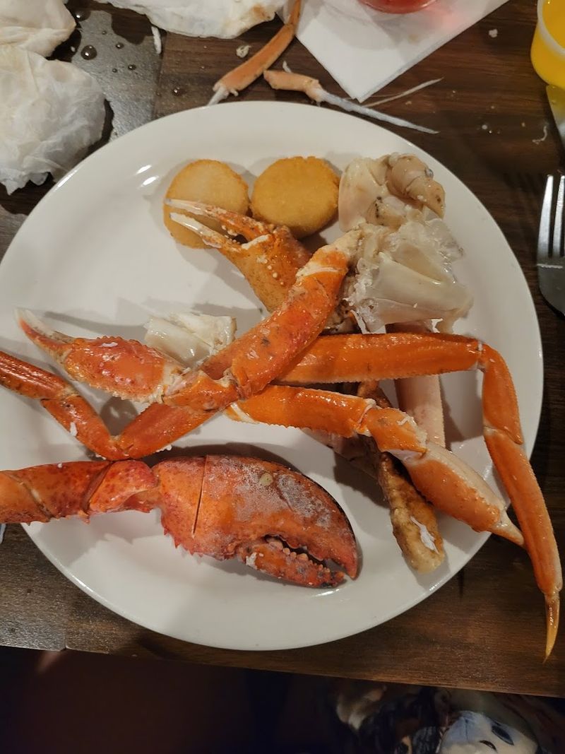 Why This Lobster Buffet Stands Out In Wisconsin