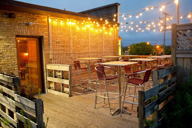 A Space That Blends Casual Comfort With Refined Dining