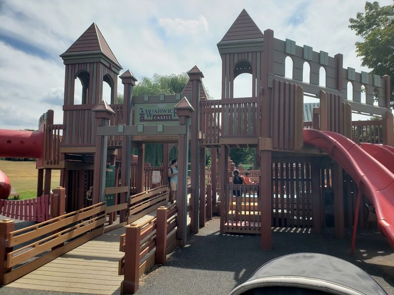 Community Events That Turn Neighbors Into Actual Friends