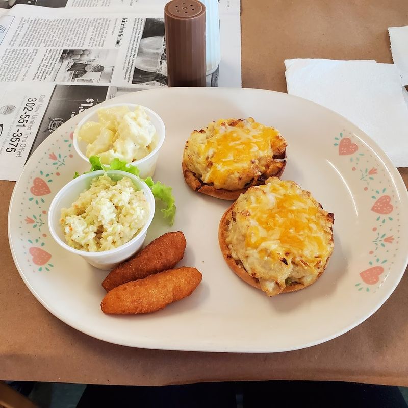 Crab Cakes That Live Up To The Hype