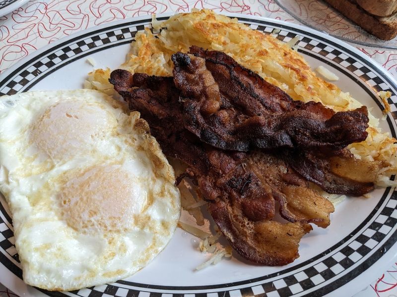 Comfort Food That Keeps Things Simple And Satisfying