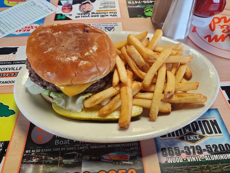 The Vol Burger That Everyone Talks About