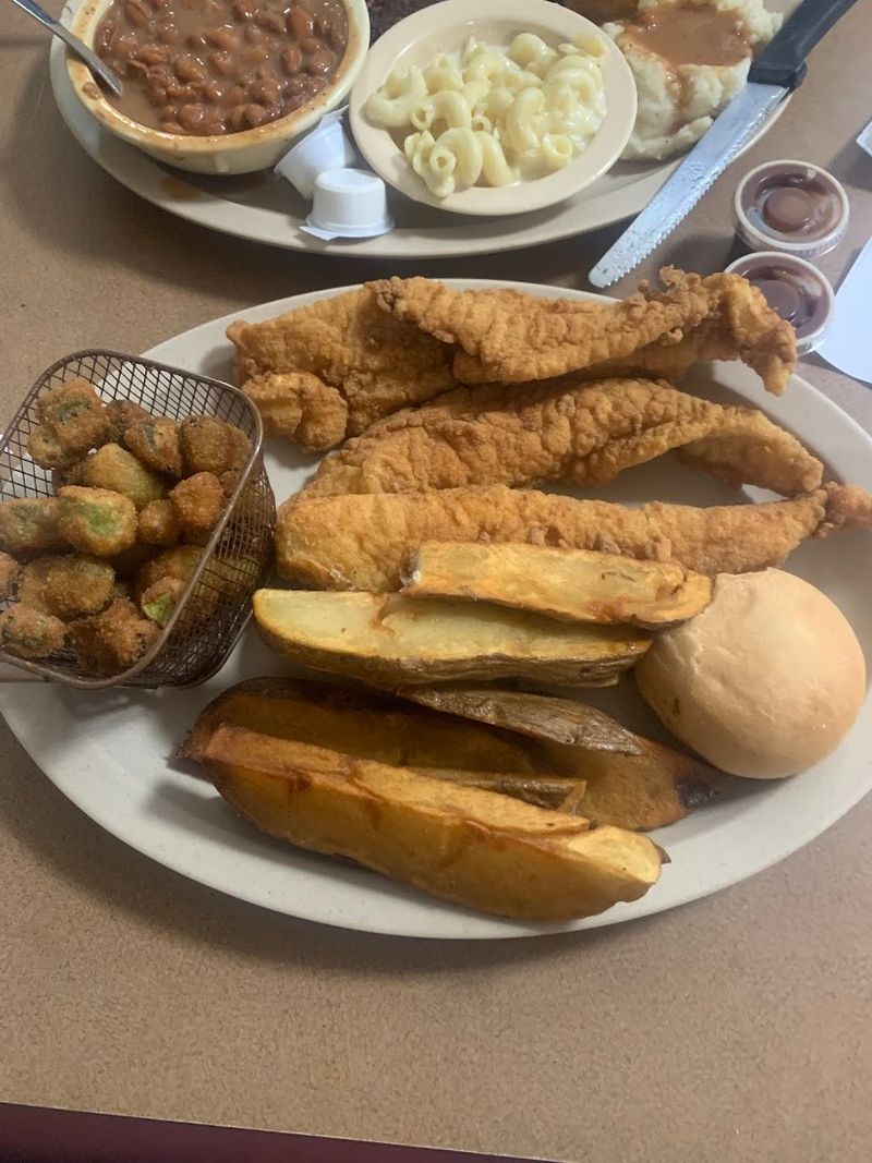 Catfish And Pork Chops Worth Talking About
