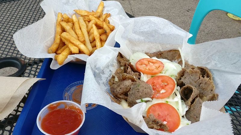 A Simple Restaurant Where The Gyros Take Center Stage