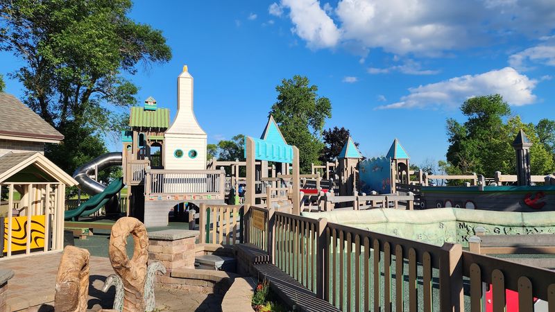 A Layout Built For Hours Of Non-Stop Play