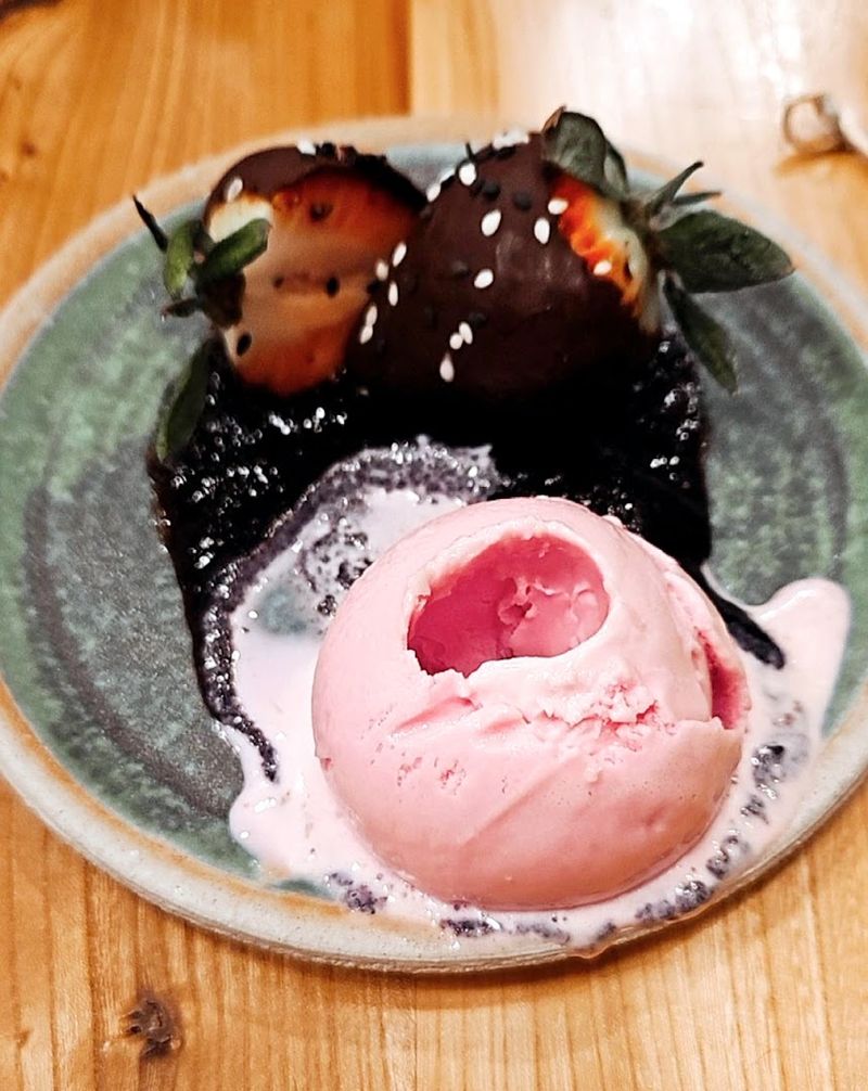 Ice Cream Made On-Site Using Fresh Milk