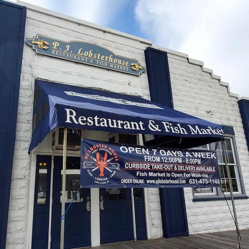 The Fried Scallops Deserve Their Own Fan Club