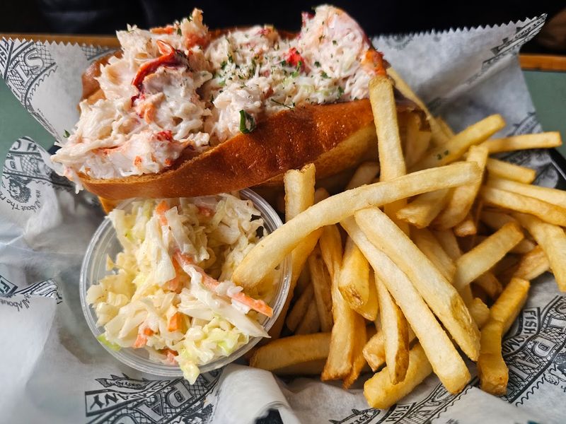 A Menu Packed With Lobster Rolls, Crab Cakes, And Fresh Fish
