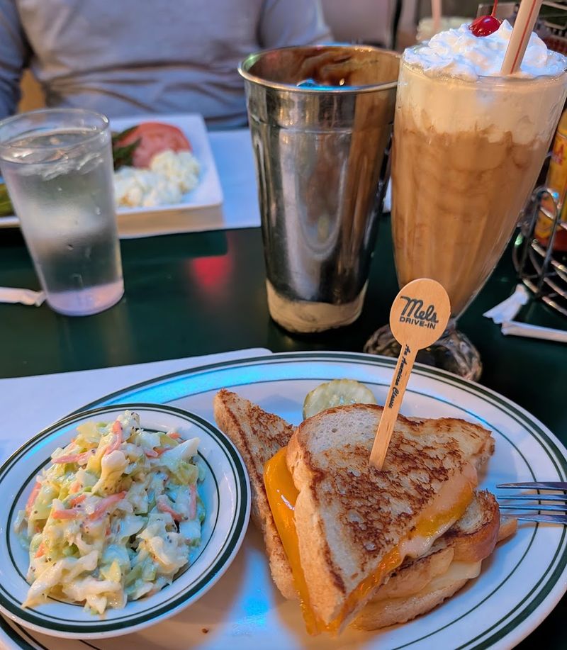 Friendly Service That Keeps The Charm Going