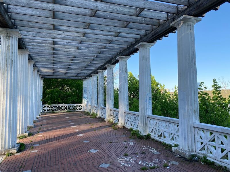 A Hidden Overlook That Stops You In Your Tracks