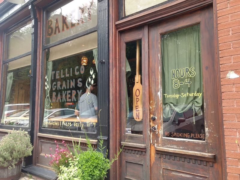 Why People Keep Coming Back To Tellico Grains Bakery Year After Year