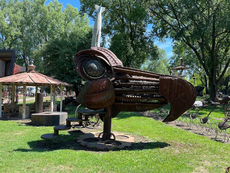 Art Pieces With A Mechanical Twist