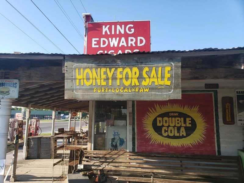 Amish Country Depot, Ethridge