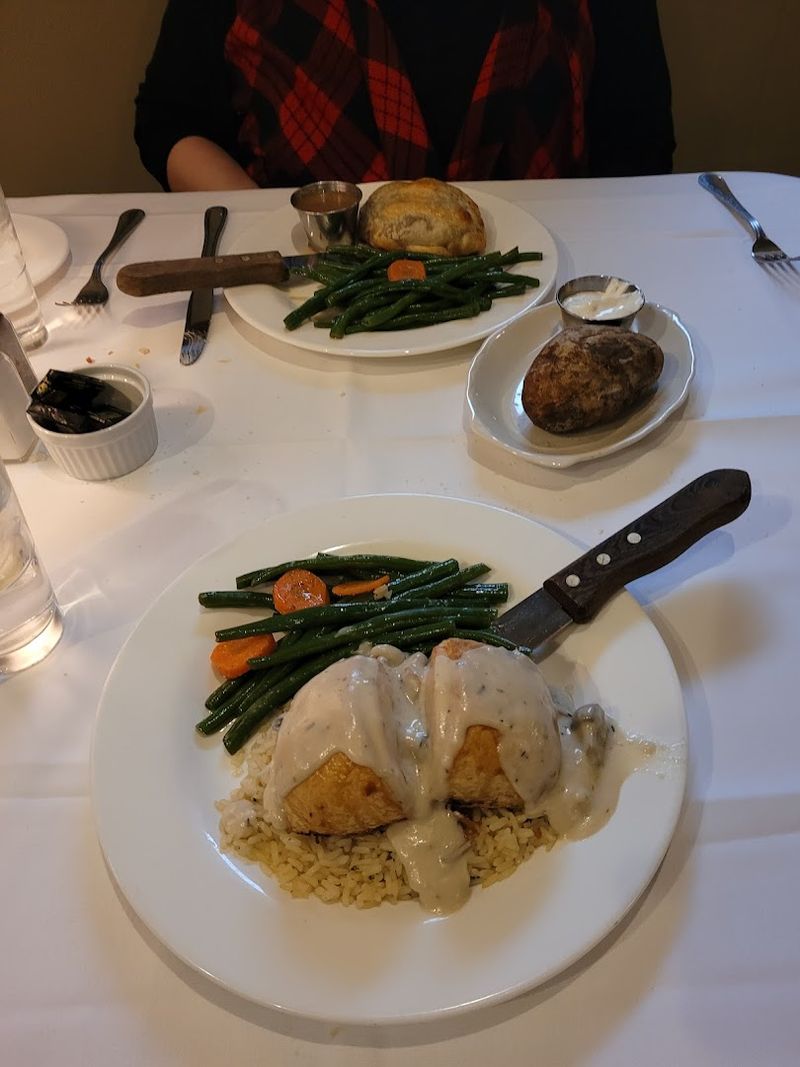 A Wisconsin Dining Experience That Blends Tradition And Hospitality