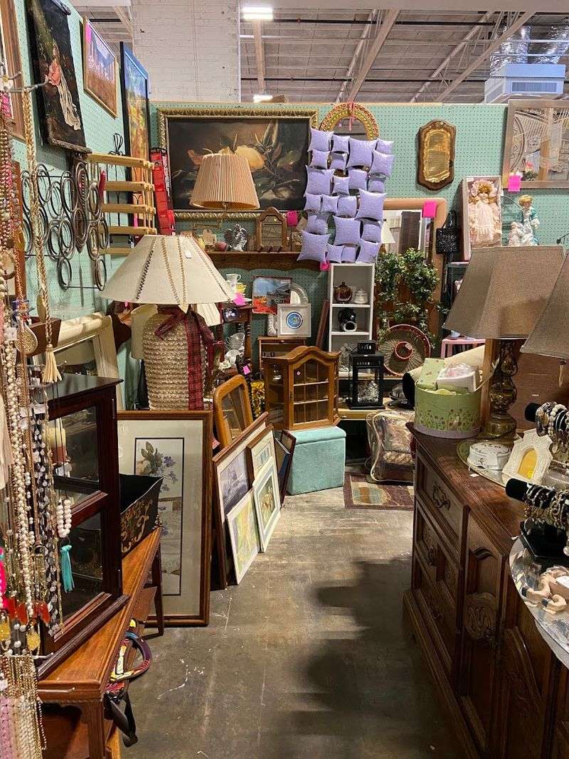 Local Artistry And Handmade Crafts That Reflect The Region