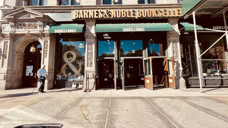 Barnes And Noble Union Square
