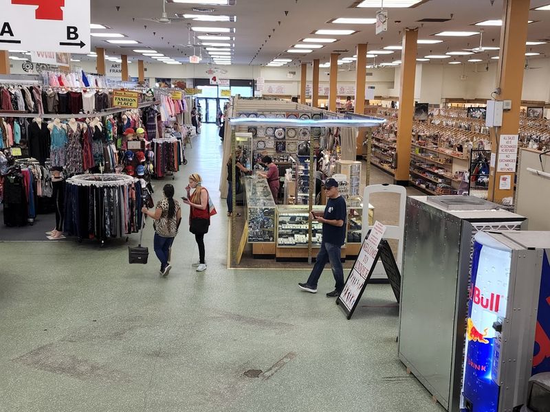 Tri-County Bazaar (Levittown)