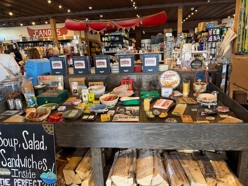 A Gift Section That Actually Has Good Taste