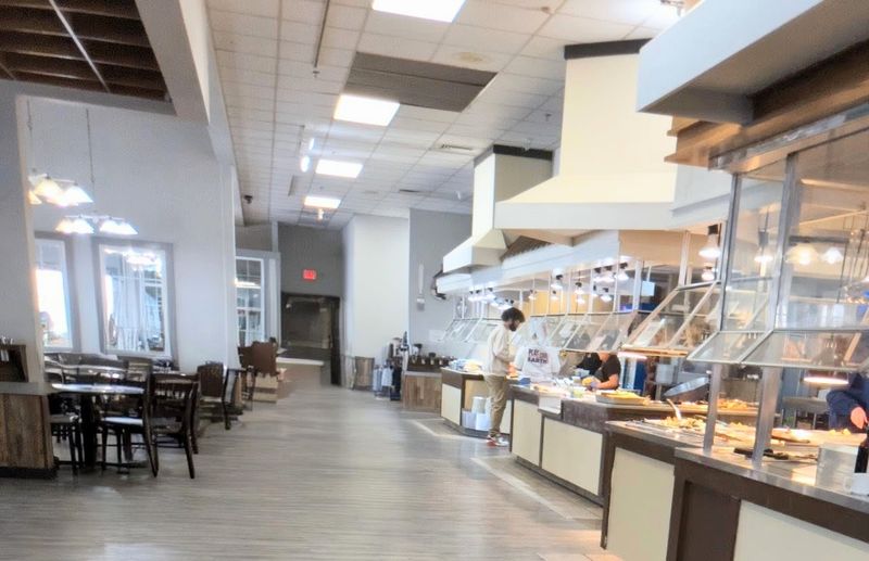 The Cleanliness And Layout Of The Dining Space