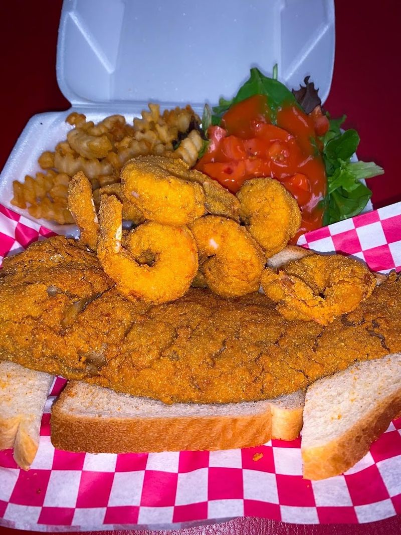 Helen's Kitchen & Catering