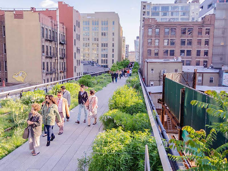 Explore The High Line In Spring