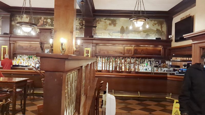 The Berghoff Restaurant