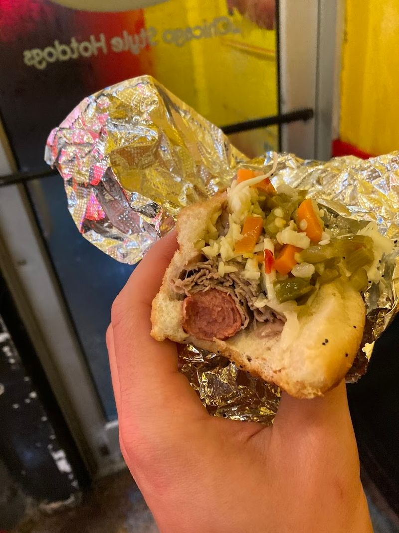 A Menu That Goes Beyond Italian Beef Without Losing Focus