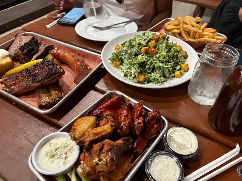 Outdoor Seating That Makes Brooklyn Feel Like The Best City On Earth