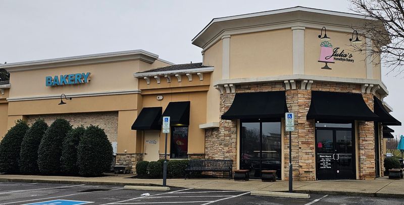Julia's Homestyle Bakery, Murfreesboro