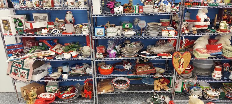Housewares And Kitchen Goods Worth Digging Through