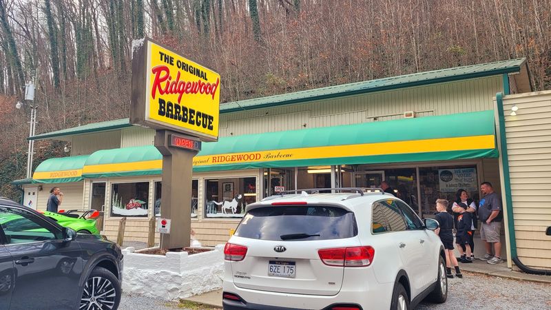 Ridgewood Barbecue, Bluff City