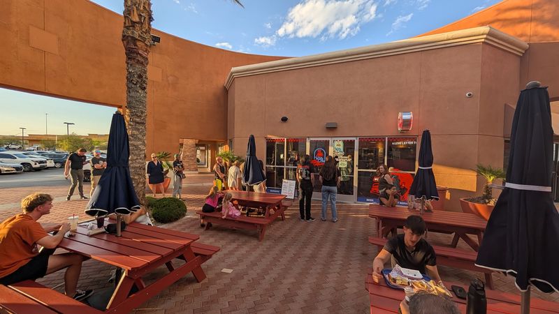 The History And Evolution Of Popular Burger Styles