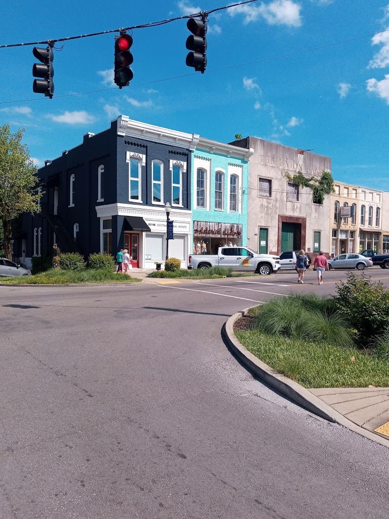 Local Dining Reflects Southern Hospitality At Its Best