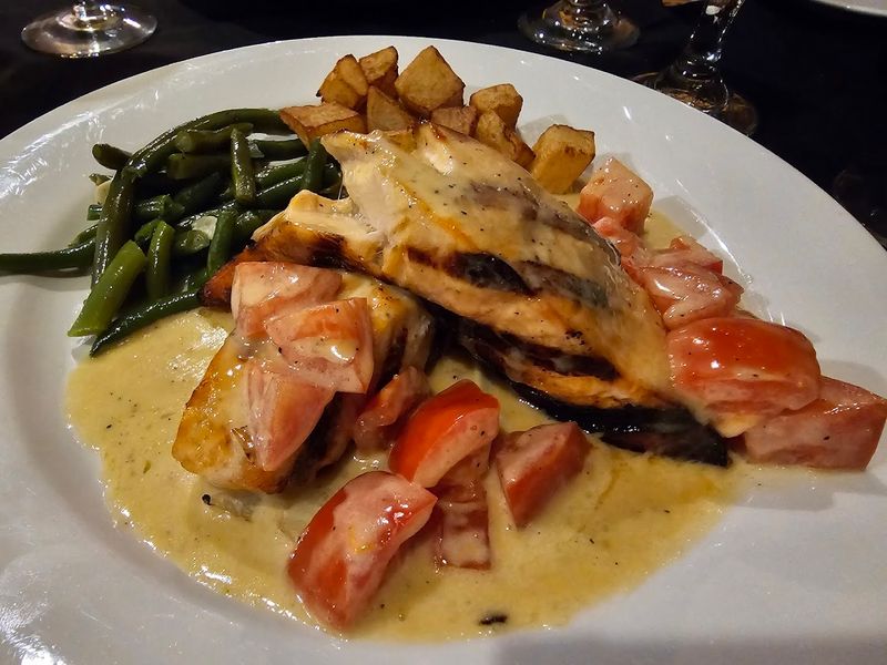 Carmine's Di Vega Ristorante & Bar