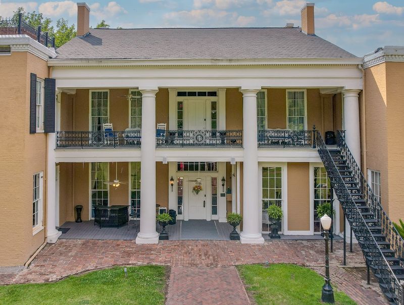 Cedar Grove Restaurant