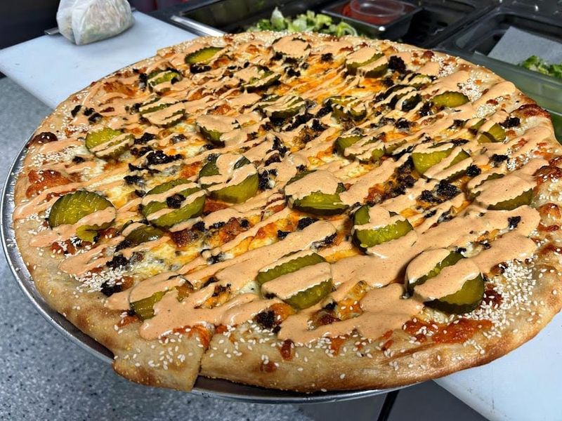 Madhouse Pizza & Wings 