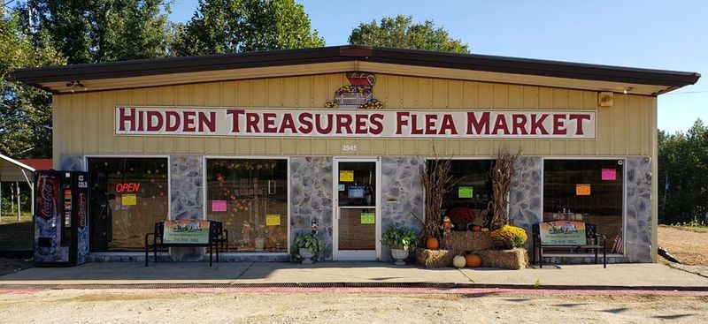 Hidden Treasures Flea Market & Antiques
