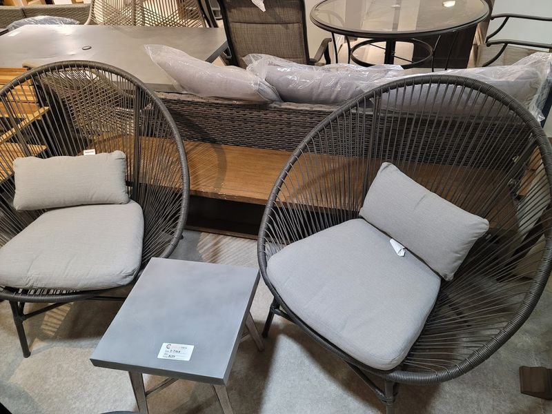 Seasonal Trends Impacting Discount Inventory Availability