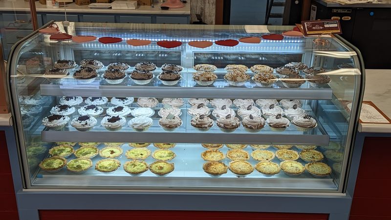 Elsie Mae's Canning And Pies