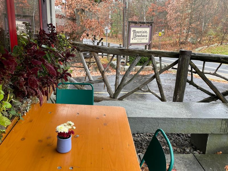 The Setting Does Something To The Meal That Cannot Be Fully Explained In Words