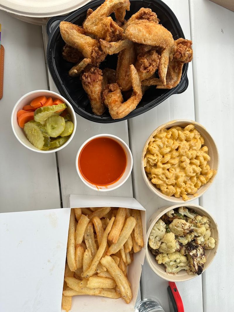 Pairing Fried Chicken With Traditional Side Dishes